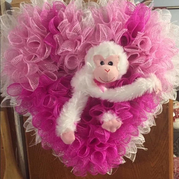 Heart monkey wreath.  LOVE. - Picture 1 of 1